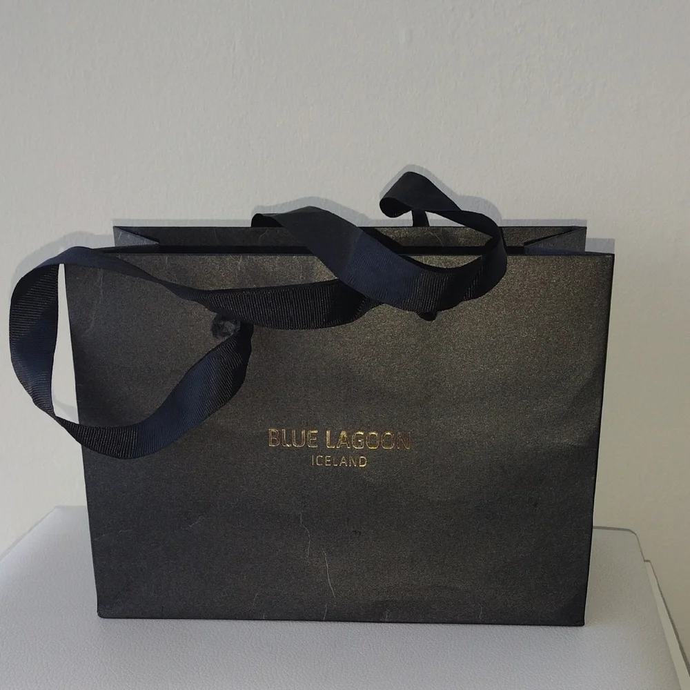 Blue Lagoon Iceland Gift Bag - Picture 9 of 9